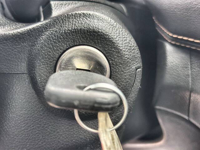 Used 2018 Chevrolet Trax LS FWD image 16
