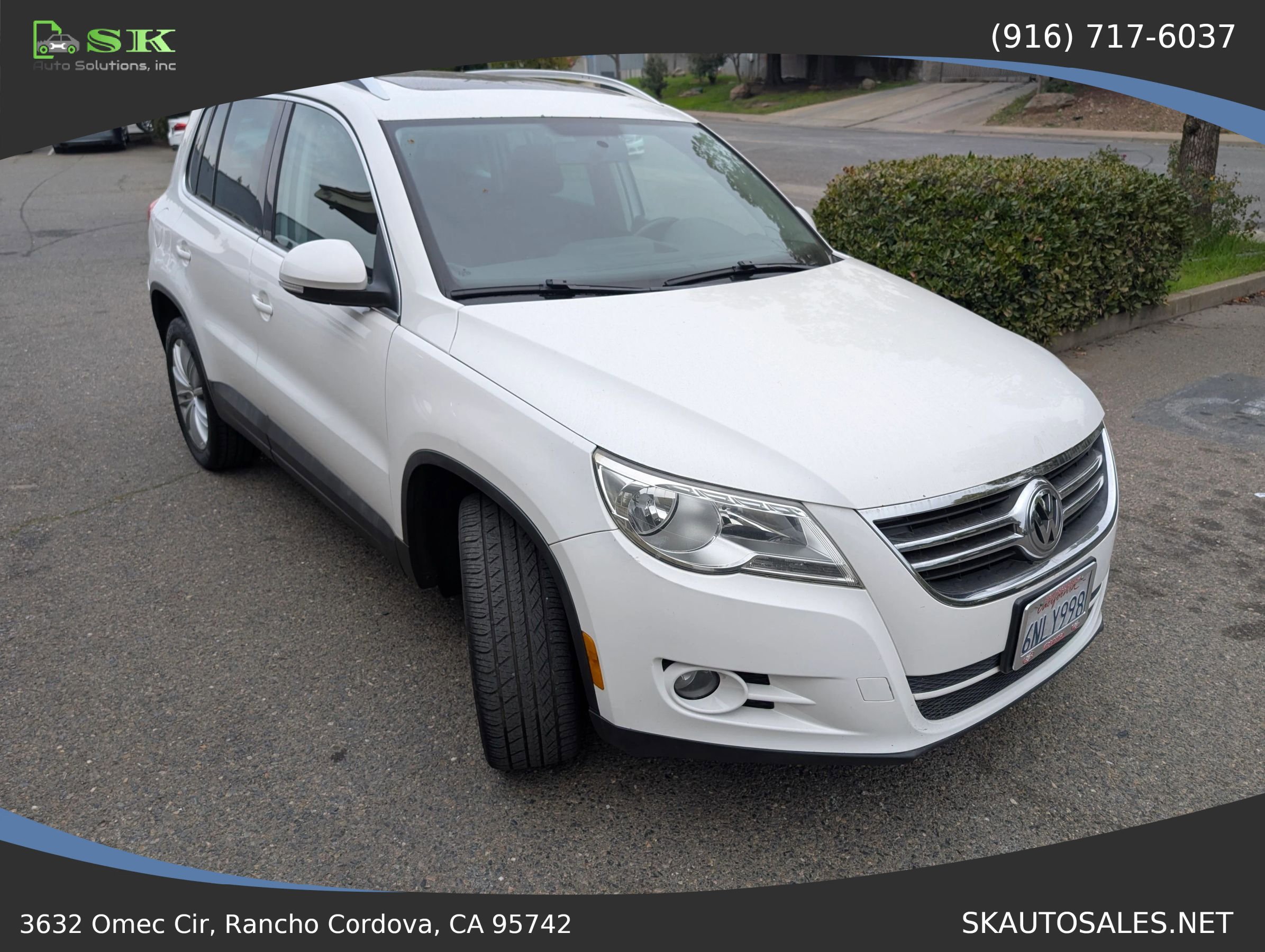 Used 2011 Volkswagen Tiguan S image 4
