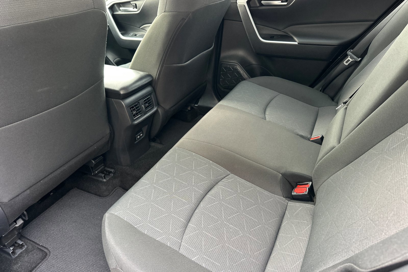 Certified 2025 Toyota RAV4 XLE image 12