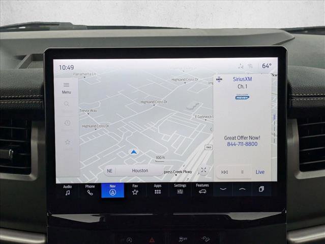 Used 2024 Ford Expedition XLT image 11