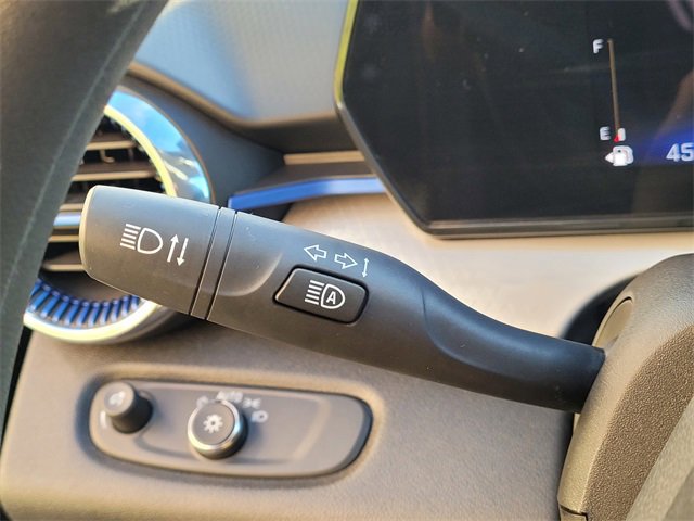 Used 2025 Chevrolet Trax LT w/ LPO, Blackout Package image 16