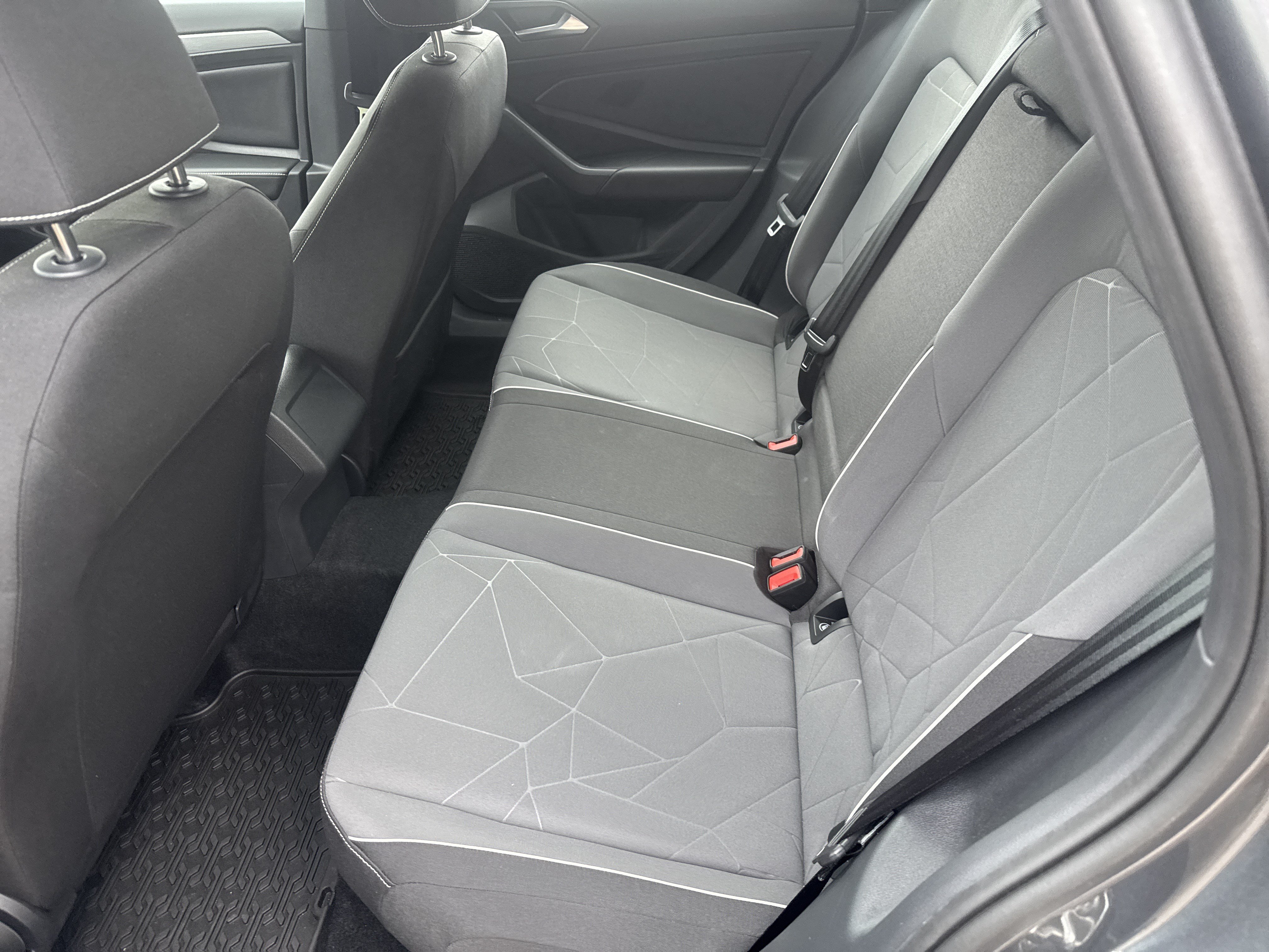 Certified 2025 Volkswagen Jetta Sport FWD image 6