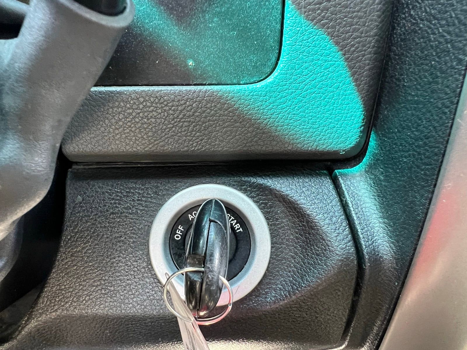 Used 2018 RAM 3500 SLT AWD/4WD image 34