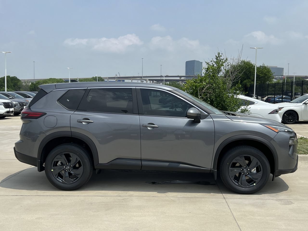New 2026 Nissan Rogue SV FWD image 3