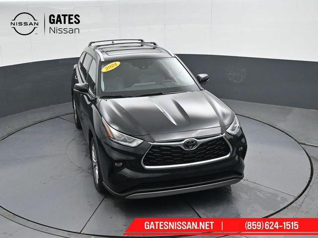 Used 2024 Toyota Highlander Platinum image 56