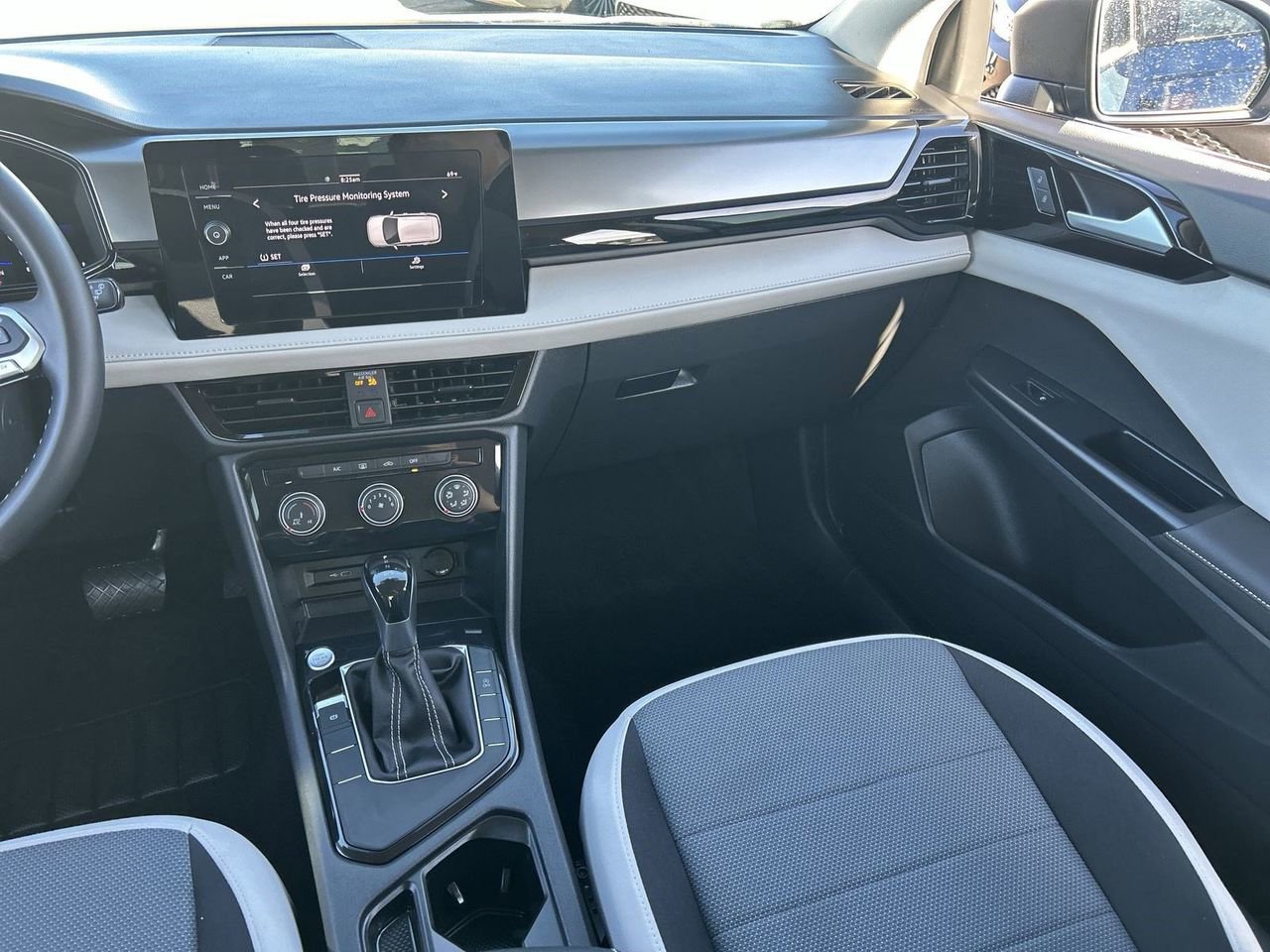 Certified 2025 Volkswagen Taos S FWD image 12