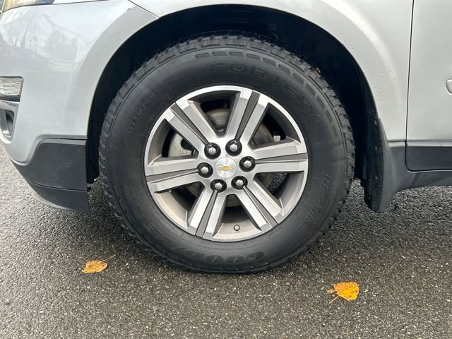 Used 2017 Chevrolet Traverse LT image 6