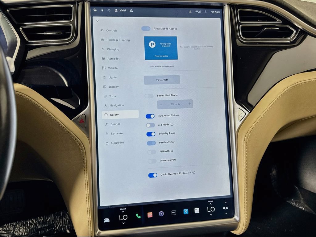 Used 2015 Tesla Model S AWD image 33