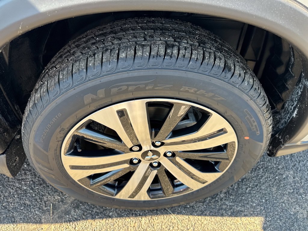 New 2027 Mitsubishi Outlander Sport SE FWD image 38