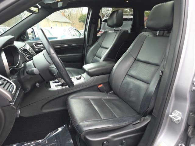 Used 2020 Jeep Grand Cherokee Limited w/ Luxury Group II image 3