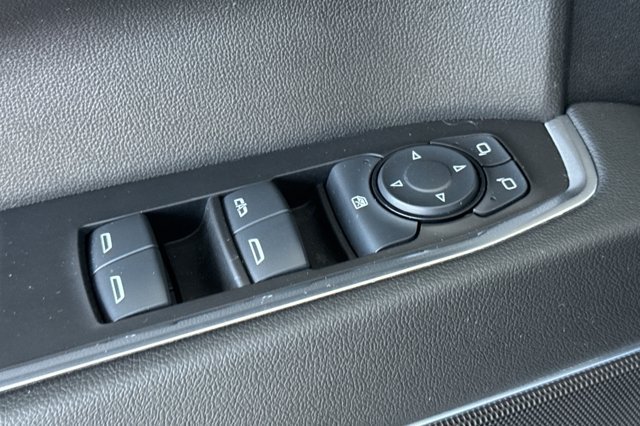 Used 2025 Chevrolet Silverado 1500 LT AWD/4WD image 12