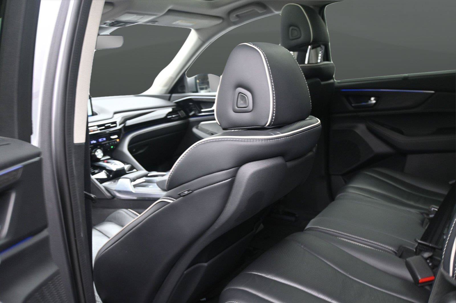 Used 2023 Acura MDX w/ Advance Package AWD/4WD image 9