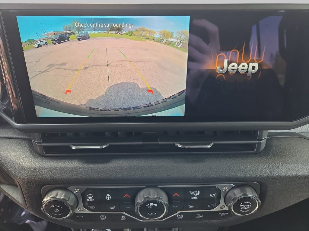 Used 2024 Jeep Wrangler Unlimited Sport AWD/4WD image 24