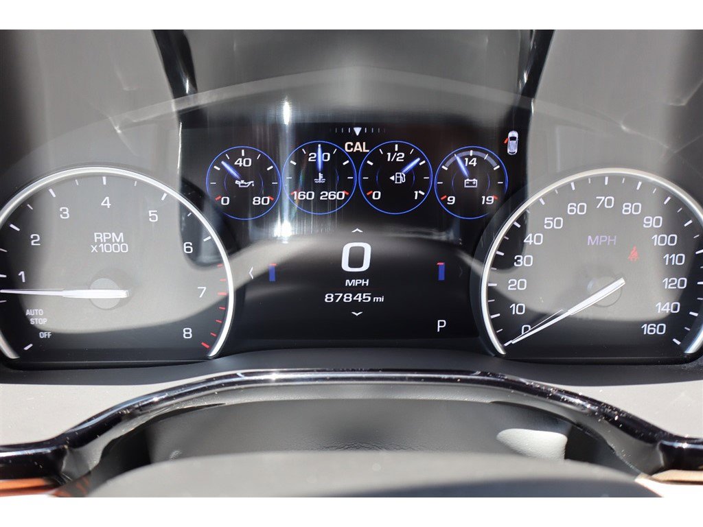 Used 2017 Cadillac XT5 Platinum AWD/4WD image 38