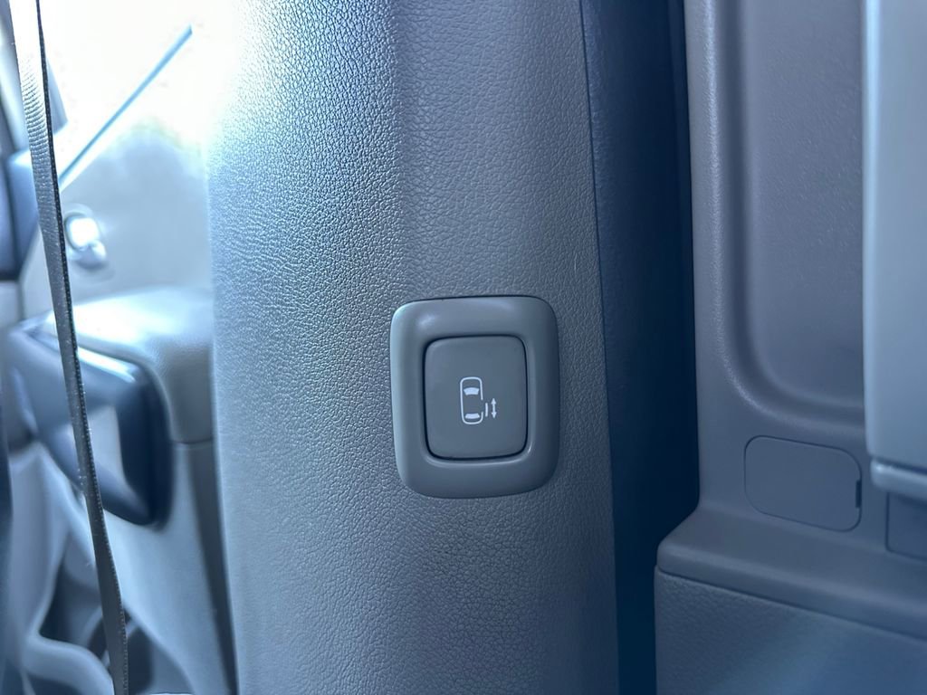 Used 2019 Kia Sedona EX image 38