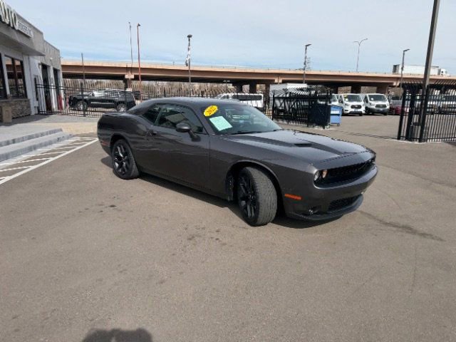 Used 2022 Dodge Challenger SXT w/ Blacktop Package image 29