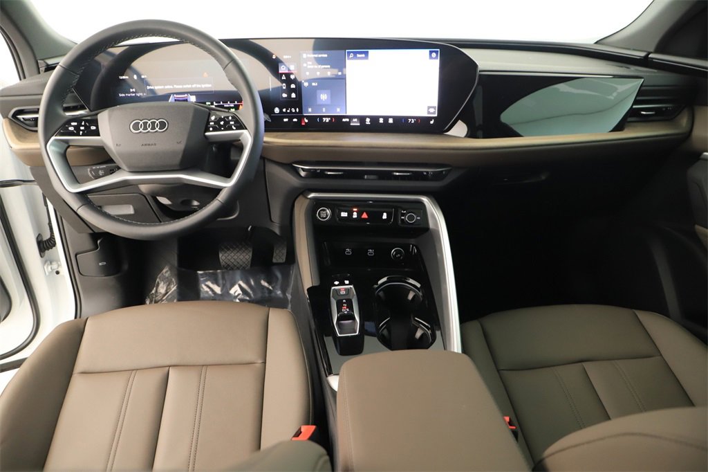 New 2025 Audi Q5 Premium image 18
