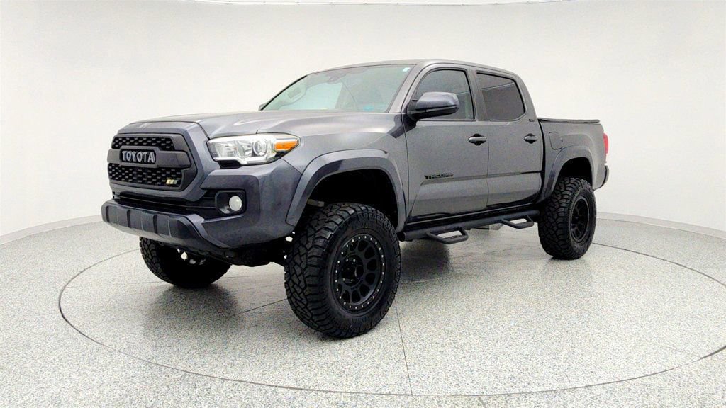 Used 2018 Toyota Tacoma SR5 image 1