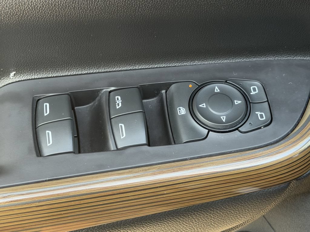 Used 2020 GMC Acadia SLE w/ Driver Convenience Package FWD image 27