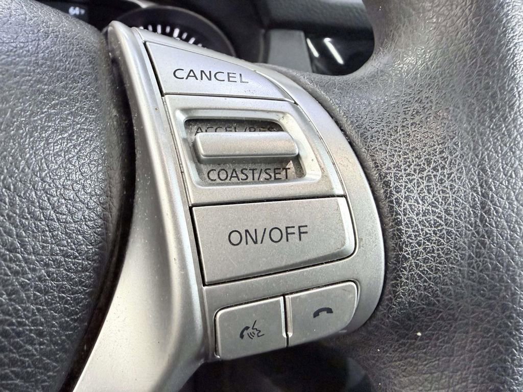 Used 2015 Nissan Rogue SV AWD/4WD image 20