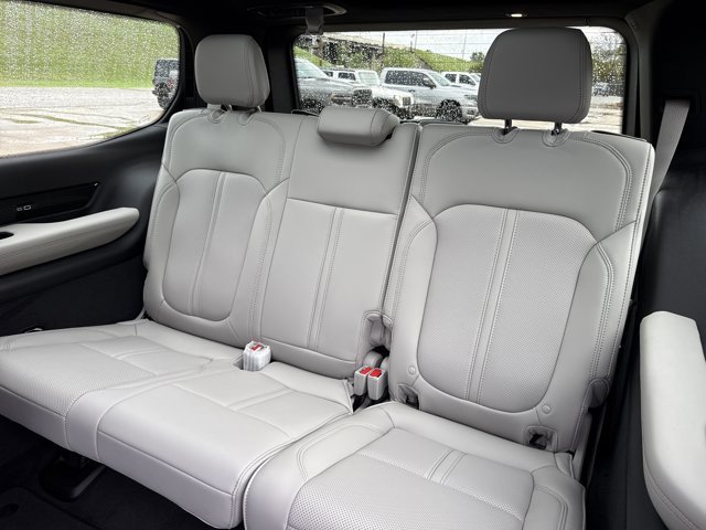 New 2027 Jeep Grand Wagoneer Summit AWD/4WD image 7