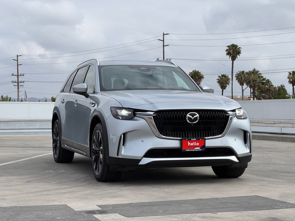 Used 2024 MAZDA CX-90 Plug-In Hybrid w/ Premium Plus AWD/4WD image 4