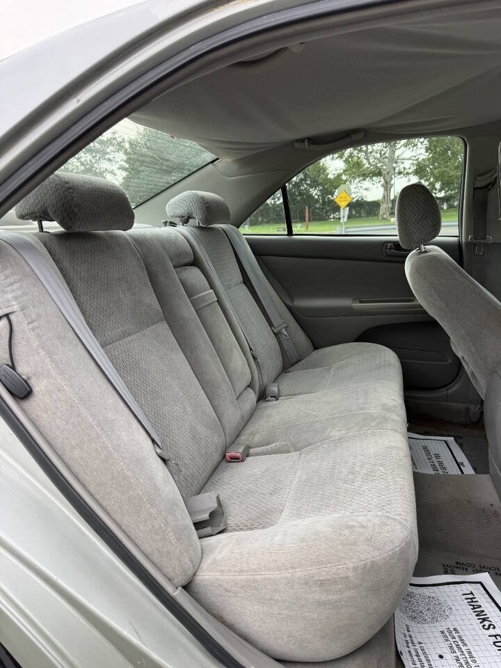 Used 2004 Toyota Camry LE FWD image 15