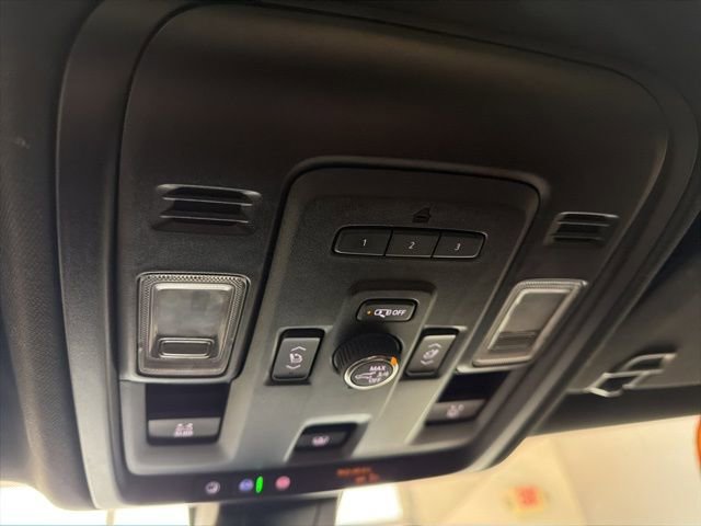 Used 2022 GMC Yukon Denali image 15