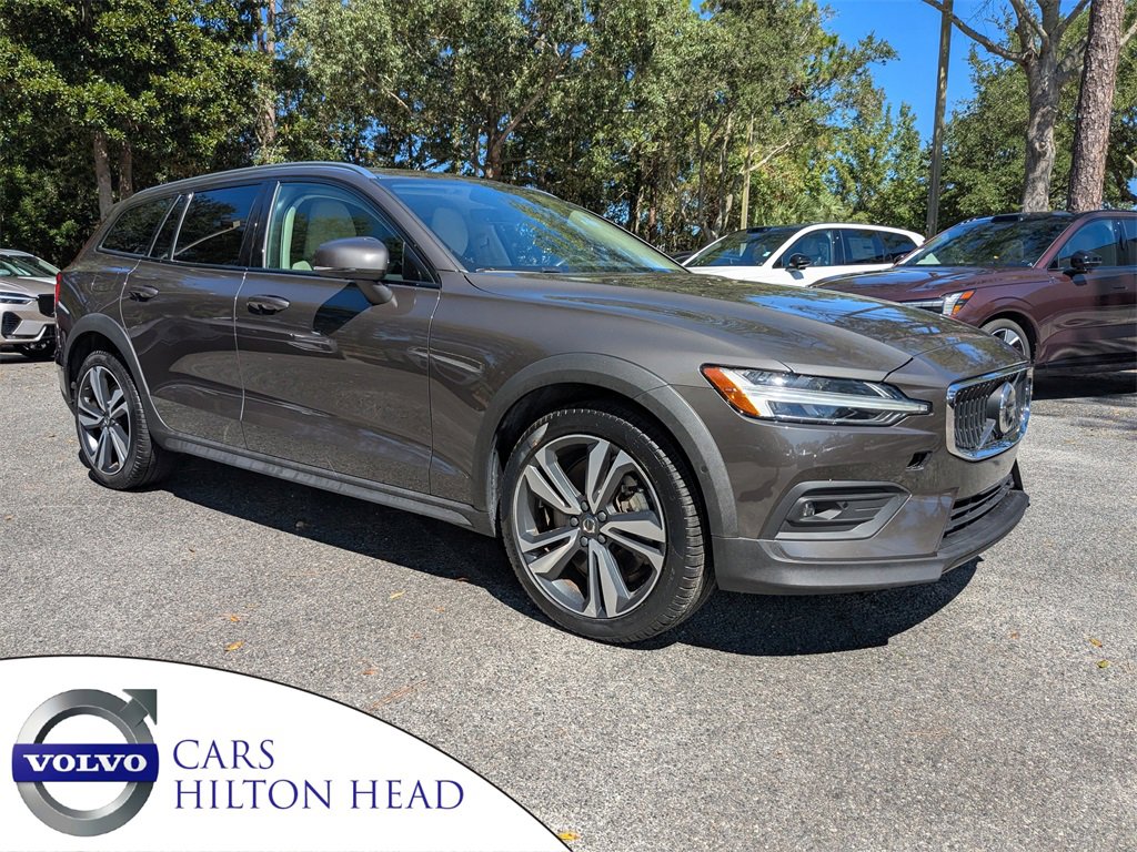 Certified 2024 Volvo V60 B5 Cross Country Plus