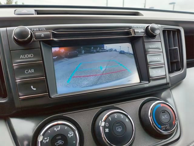 Used 2015 Toyota RAV4 LE image 7