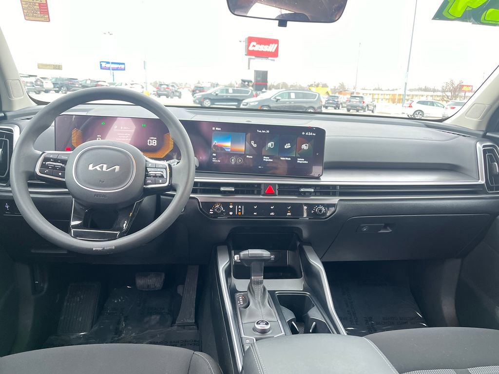 Used 2024 Kia Sorento LX image 23