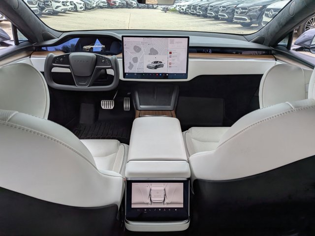Used 2021 Tesla Model S Plaid image 16