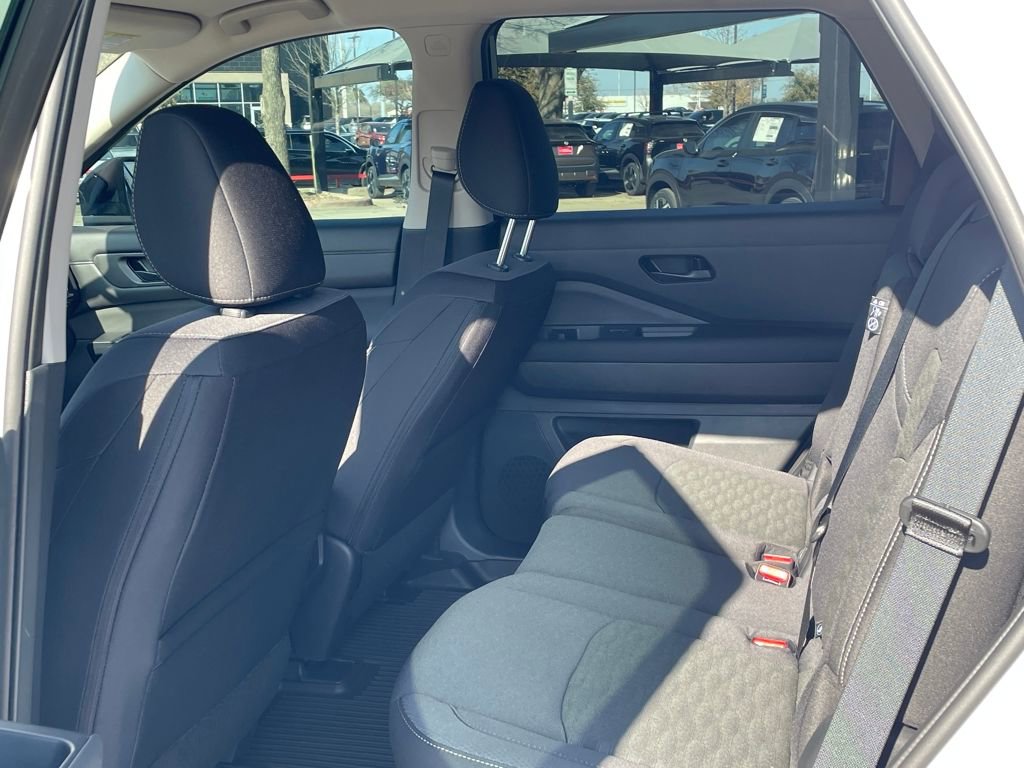 New 2026 Nissan Pathfinder SV w/ Cargo Package FWD image 30