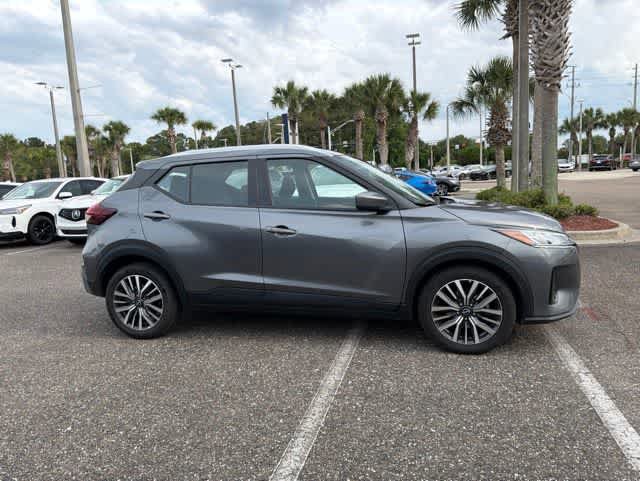 Used 2023 Nissan Kicks SV FWD image 13
