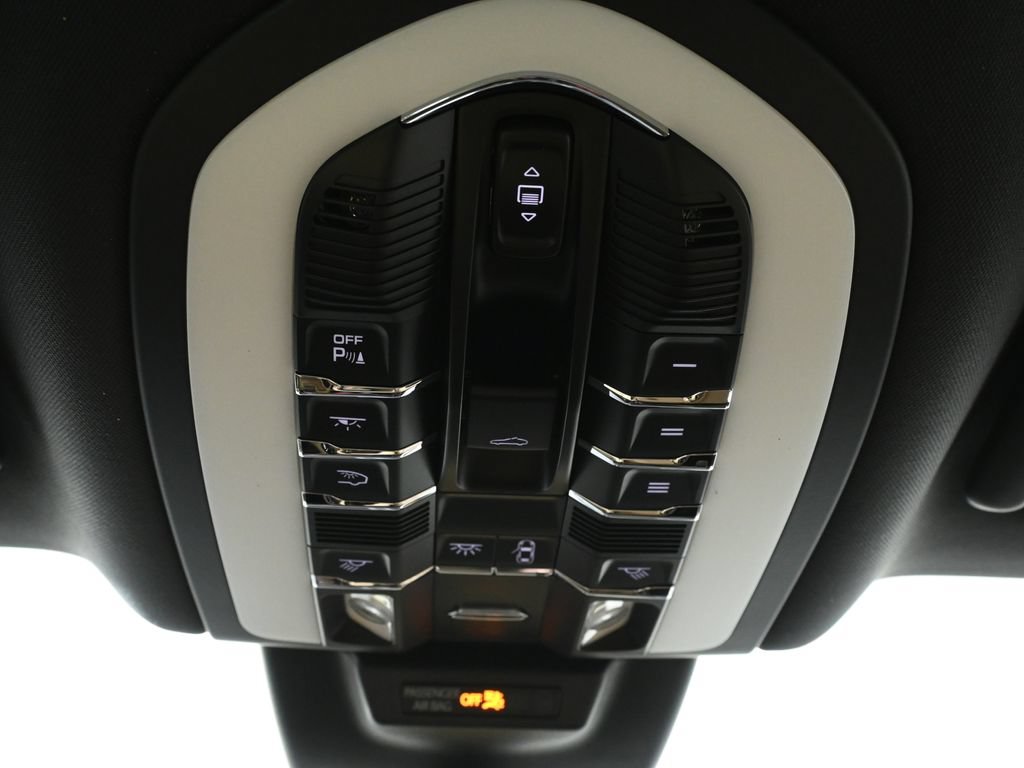 New 2026 Porsche Macan AWD/4WD image 21