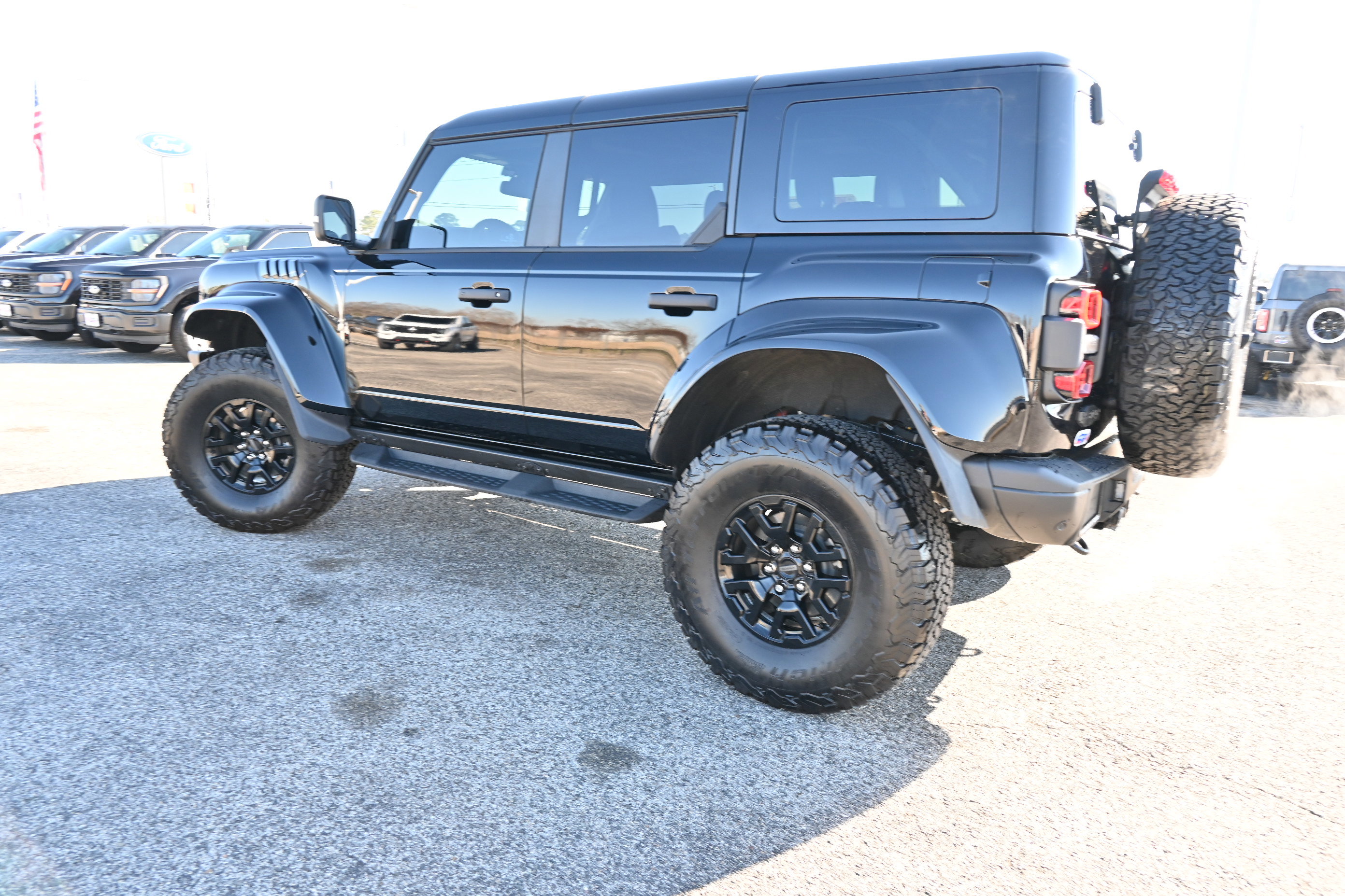 New 2025 Ford Bronco Raptor image 7