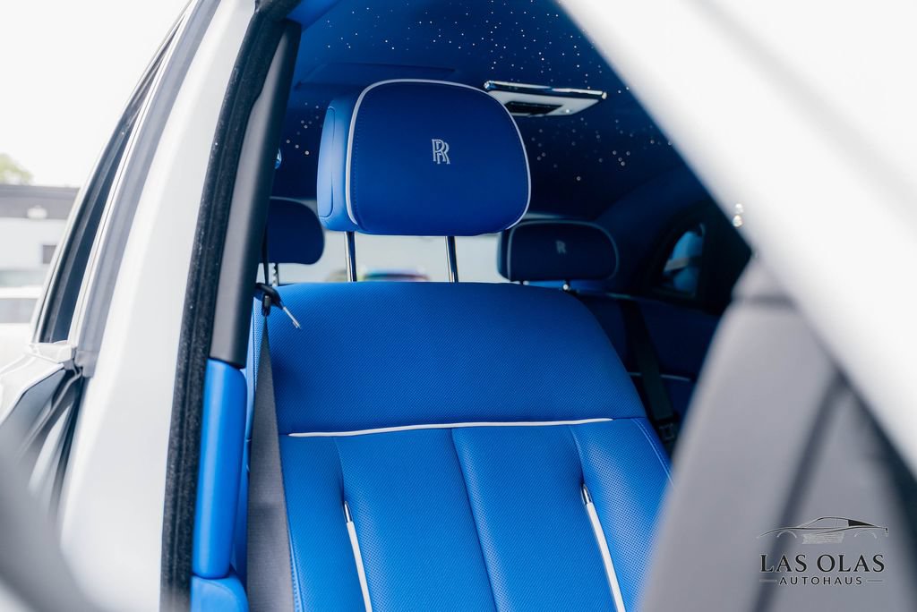 Used 2024 Rolls-Royce Phantom Sedan RWD image 60