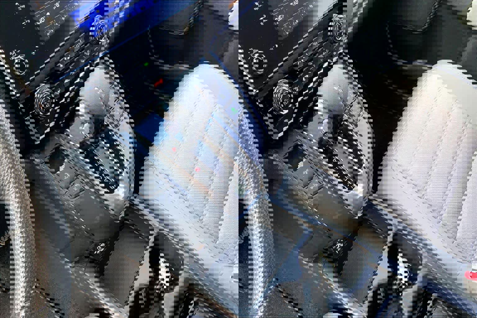 Used 2022 Honda CR-V EX image 17