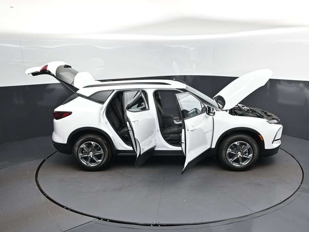 New 2026 Chevrolet Blazer LT w/ Convenience Package FWD image 50