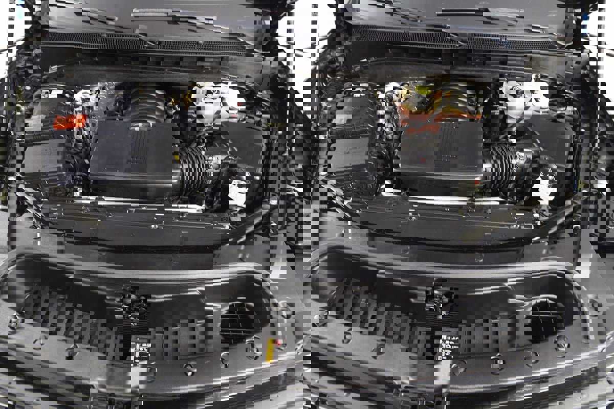 Used 2023 Cadillac Escalade Premium Luxury image 57