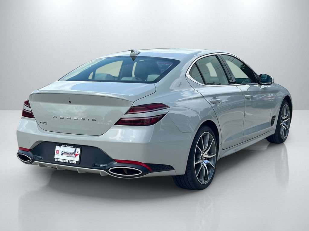Used 2025 Genesis G70 2.5T RWD image 5