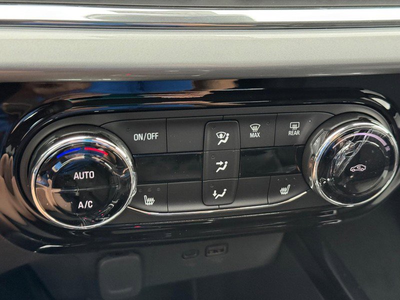 New 2026 Chevrolet Trax LT w/ Driver Confidence Package image 14