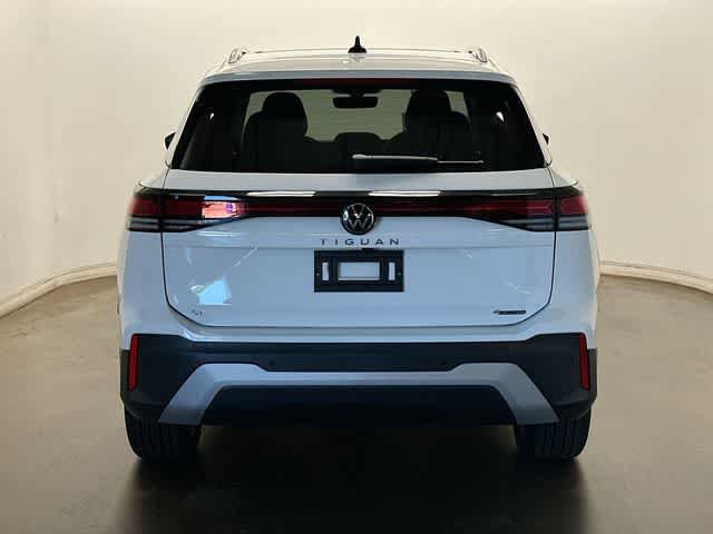 New 2026 Volkswagen Tiguan SE AWD/4WD image 4