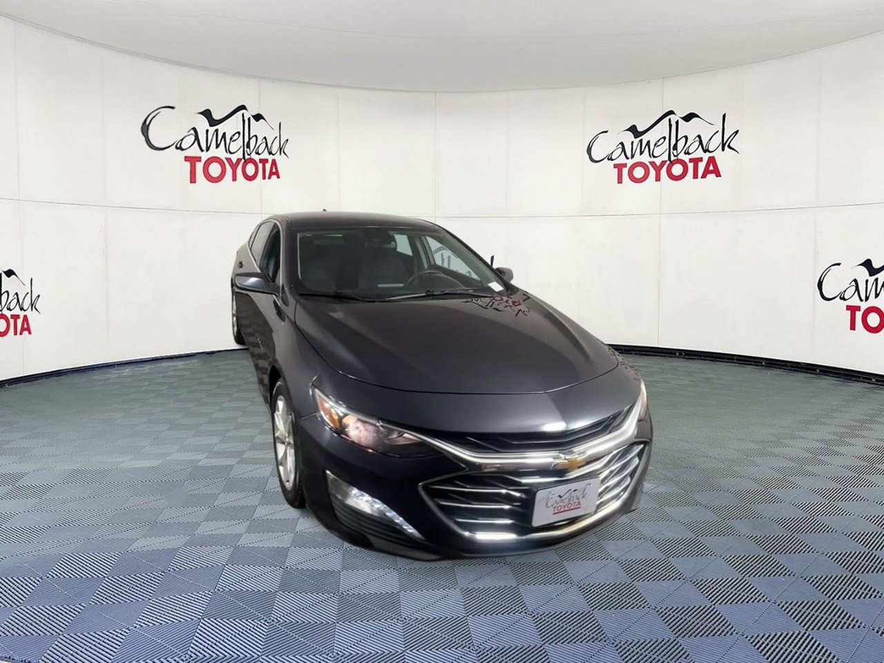 Used 2023 Chevrolet Malibu LT w/ Driver Confidence Package FWD image 4