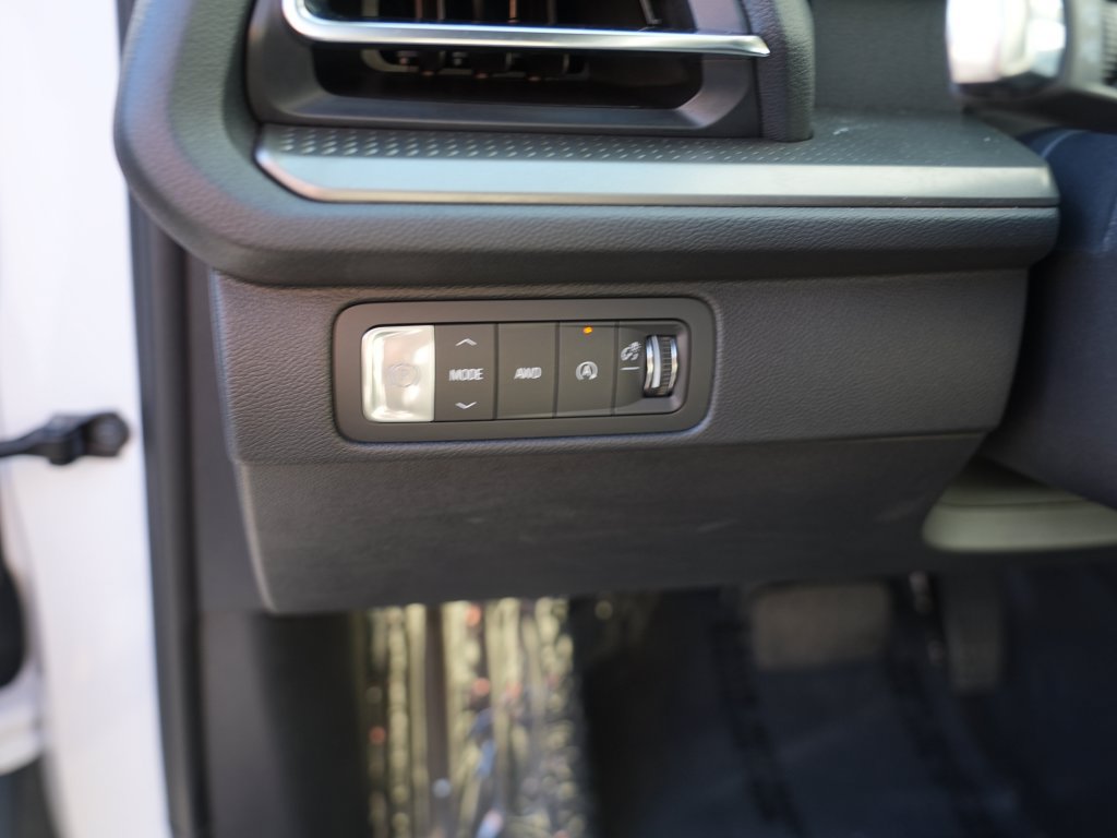 Certified 2026 Chevrolet Traverse LT w/ Driver Confidence Package AWD/4WD image 18