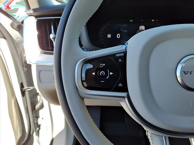 New 2026 Volvo XC60 B5 Ultra w/ Protection Package Premier image 16