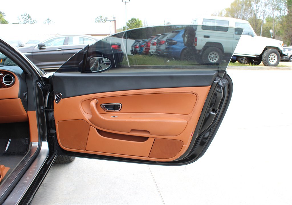 Used 2004 Bentley Continental GT image 26