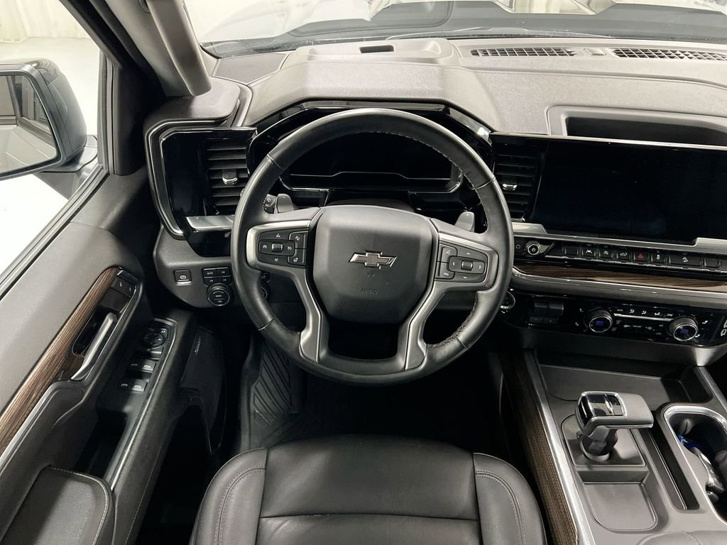 Used 2024 Chevrolet Silverado 1500 LT Trail Boss w/ Convenience Package II image 11