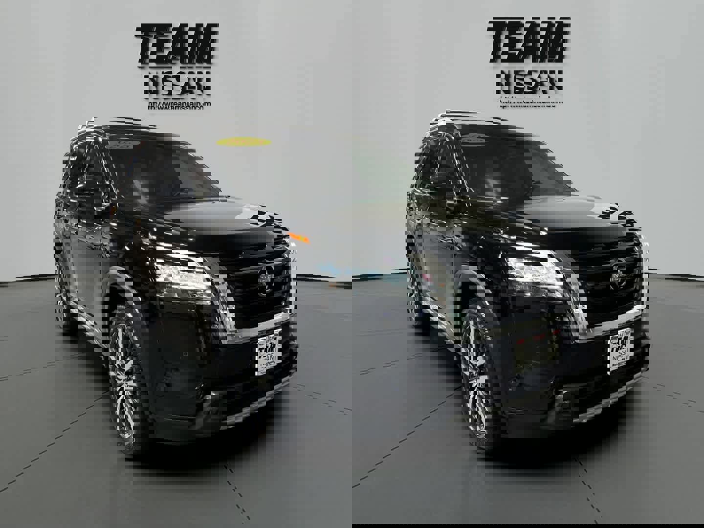 Used 2023 Nissan Pathfinder Platinum