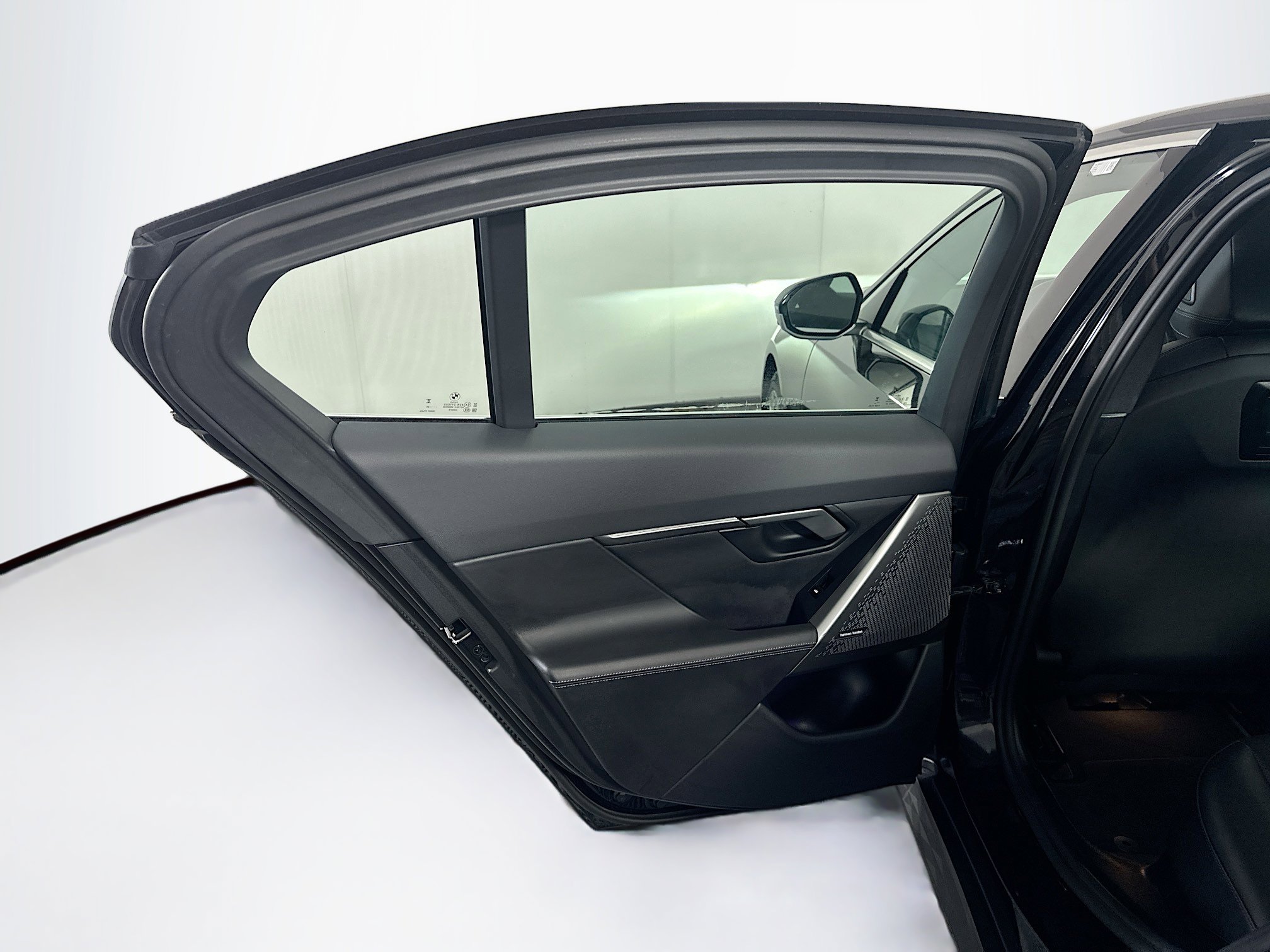 Used 2024 BMW i5 eDrive40i RWD image 28